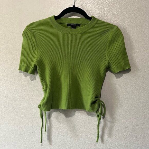FOREVER 21- NEW Ribbed Short Sleeve Crop Top with Ties on Sides Size L - Picture 1 of 5